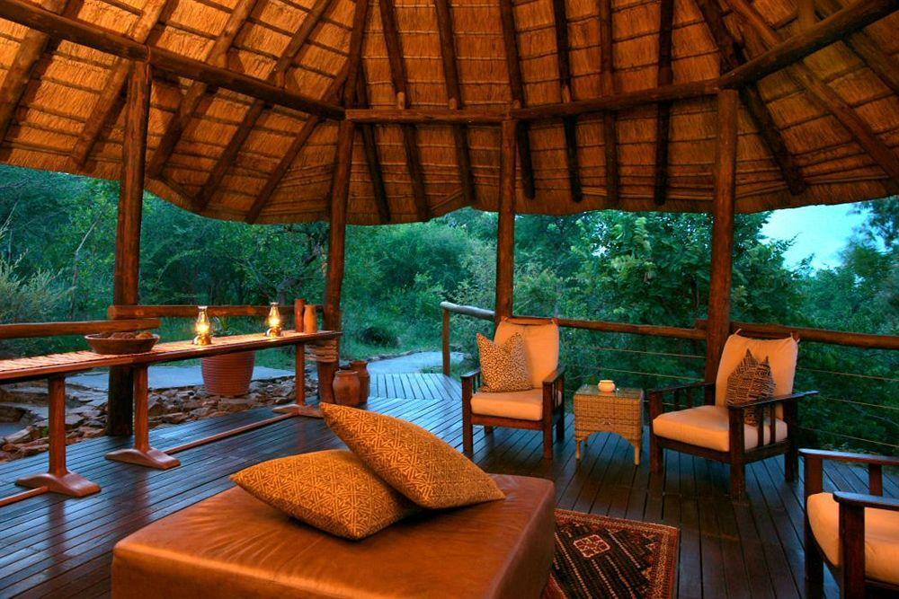 Impodimo Game Lodge Заповедник Мадикве Экстерьер фото