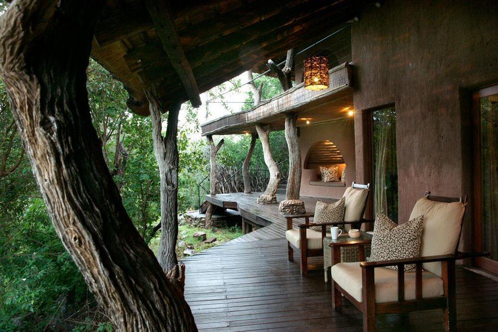 Impodimo Game Lodge Заповедник Мадикве Экстерьер фото