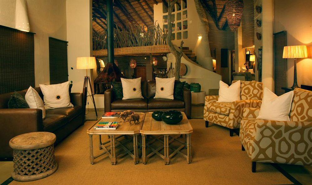 Impodimo Game Lodge Заповедник Мадикве Экстерьер фото