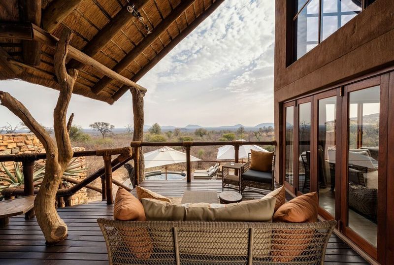 Impodimo Game Lodge Заповедник Мадикве Экстерьер фото